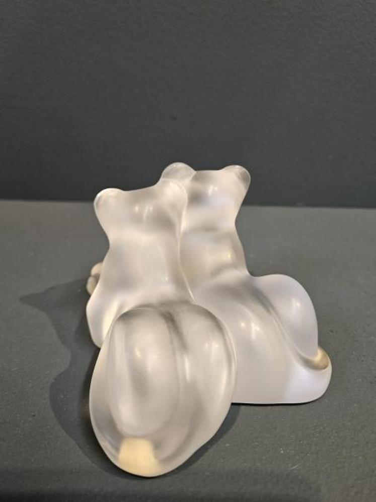 Lalique Opalescent Lion Cubs - Image 3