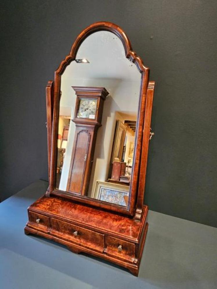 George II Burr Elm Toilet Mirror - Image 2