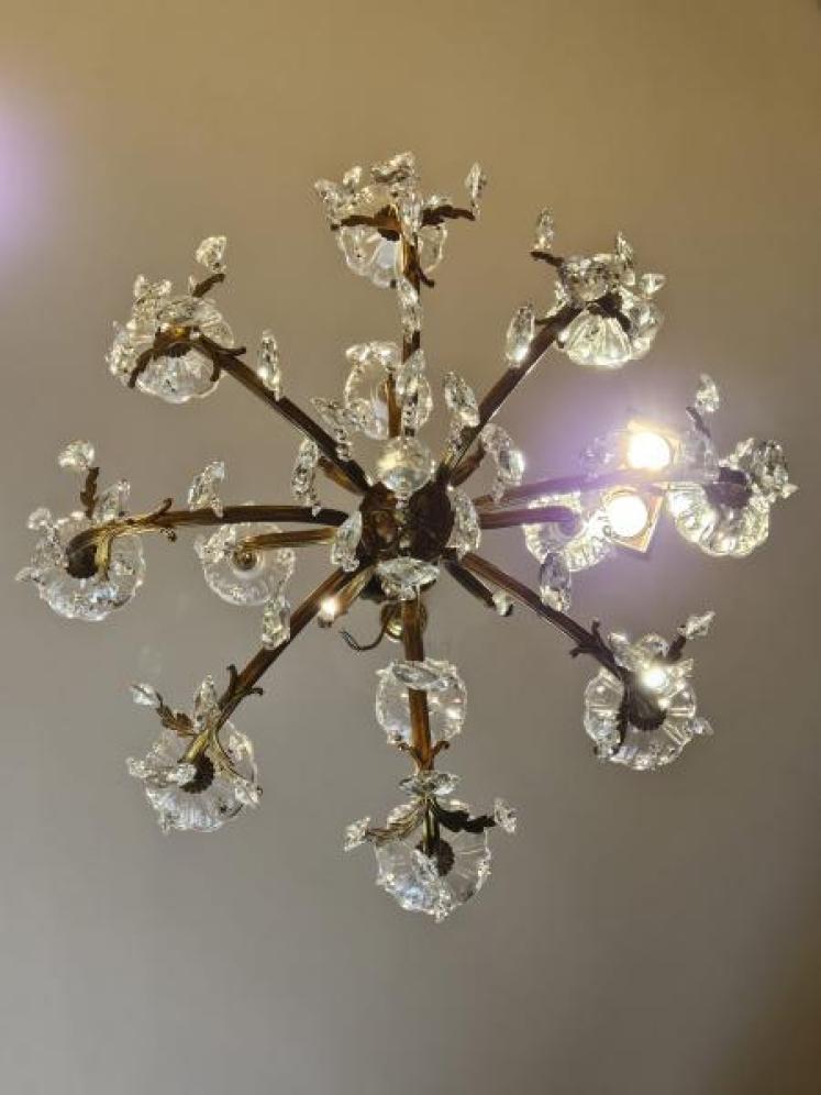 1920's Gilt Brass and Crystal 12 Arm Chandelier - Image 3