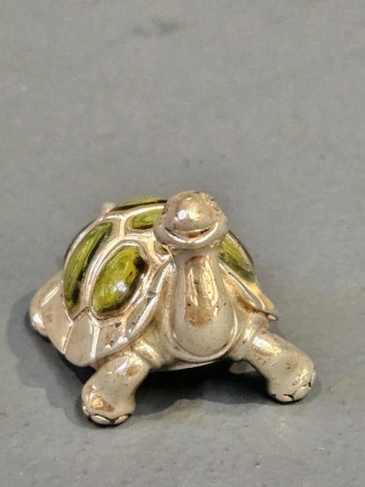 Silver and Enamel Turtle - Image 1
