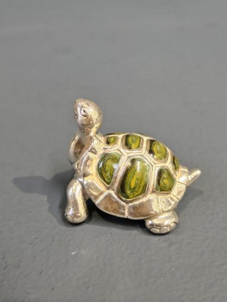 Silver and Enamel Turtle - Image 3