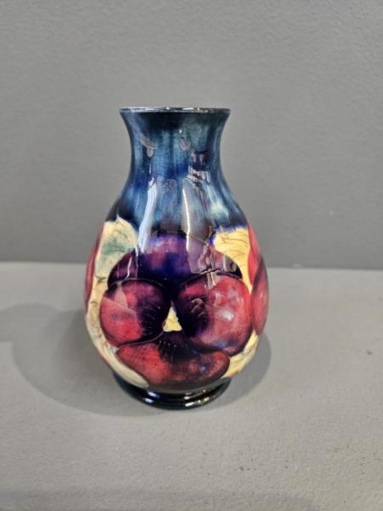 Early Moorcroft Pansy Vase - Image 4