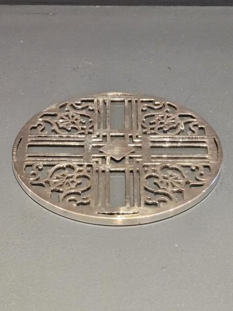 Silver on Glass Tea Pot Coaster - Image 2