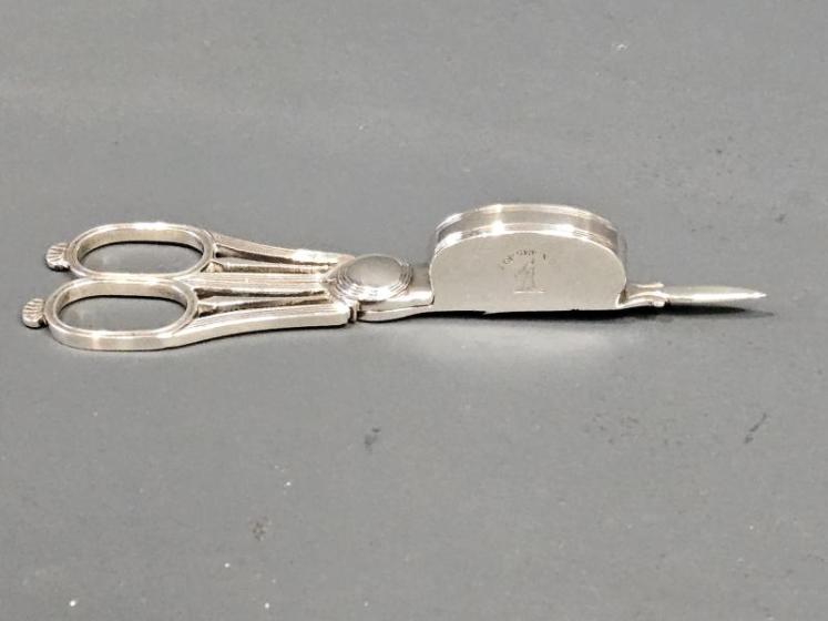 Georgian Silver Candle Snuffers or Wick Trimmers  - Image 3