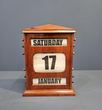 Large Edwardian Mahogany Perpetual Desk Calendar