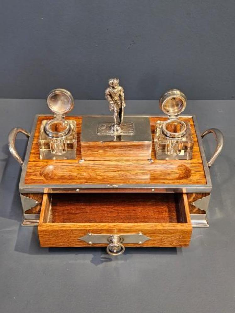 Top Quality Victorian Oak Pen and Ink Stand - Image 3