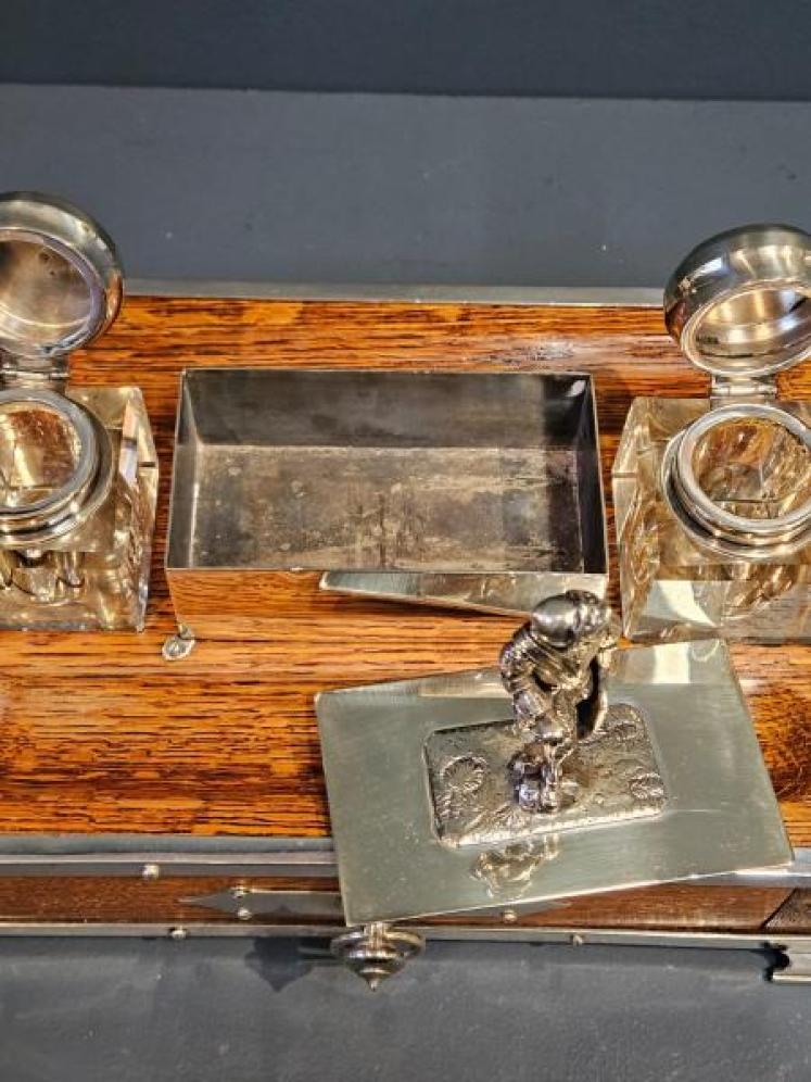 Top Quality Victorian Oak Pen and Ink Stand - Image 7