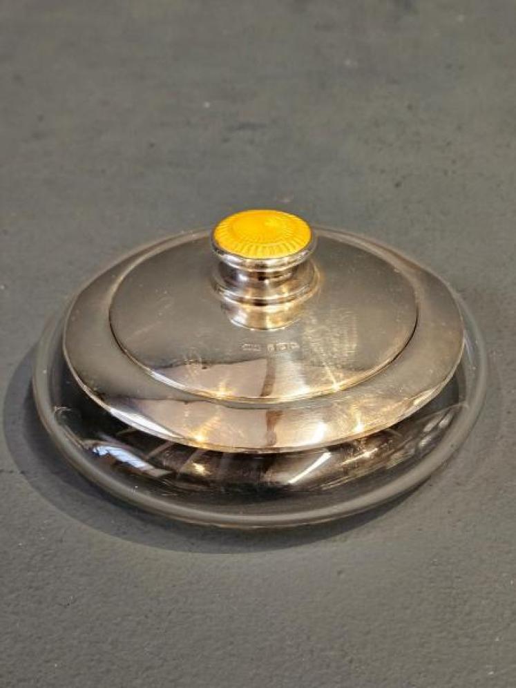 George V Silver and Yellow Engine Turned Powder Bowl - Image 1