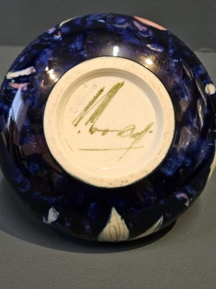 Early Moorcroft Wisteria White Top Vase - Image 6