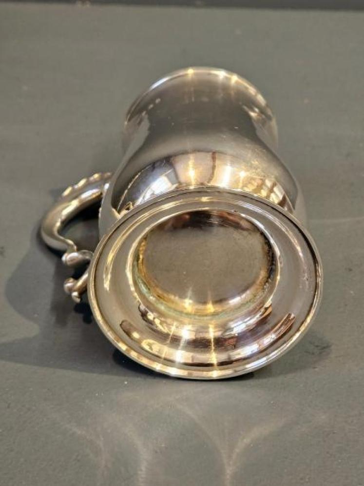 George III 6.7oz Silver Mug by Peter and Ann Bateman - Image 3