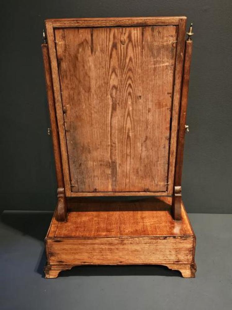 George III Serpentine Front Walnut Toilet Mirror - Image 5