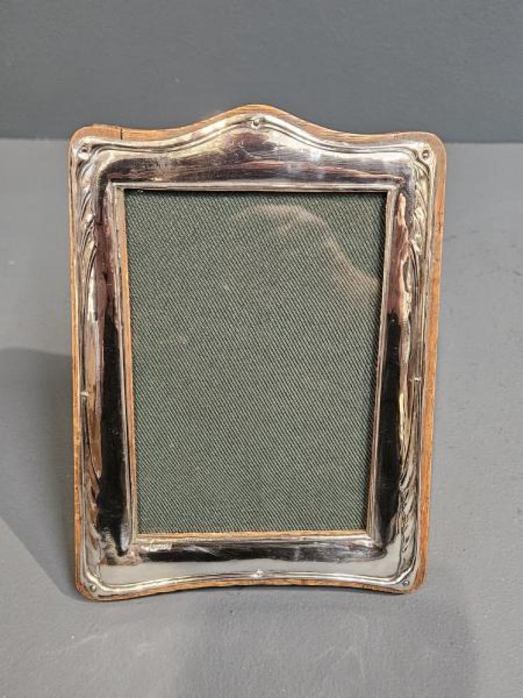 George V Silver Photo Frame  - Image 1