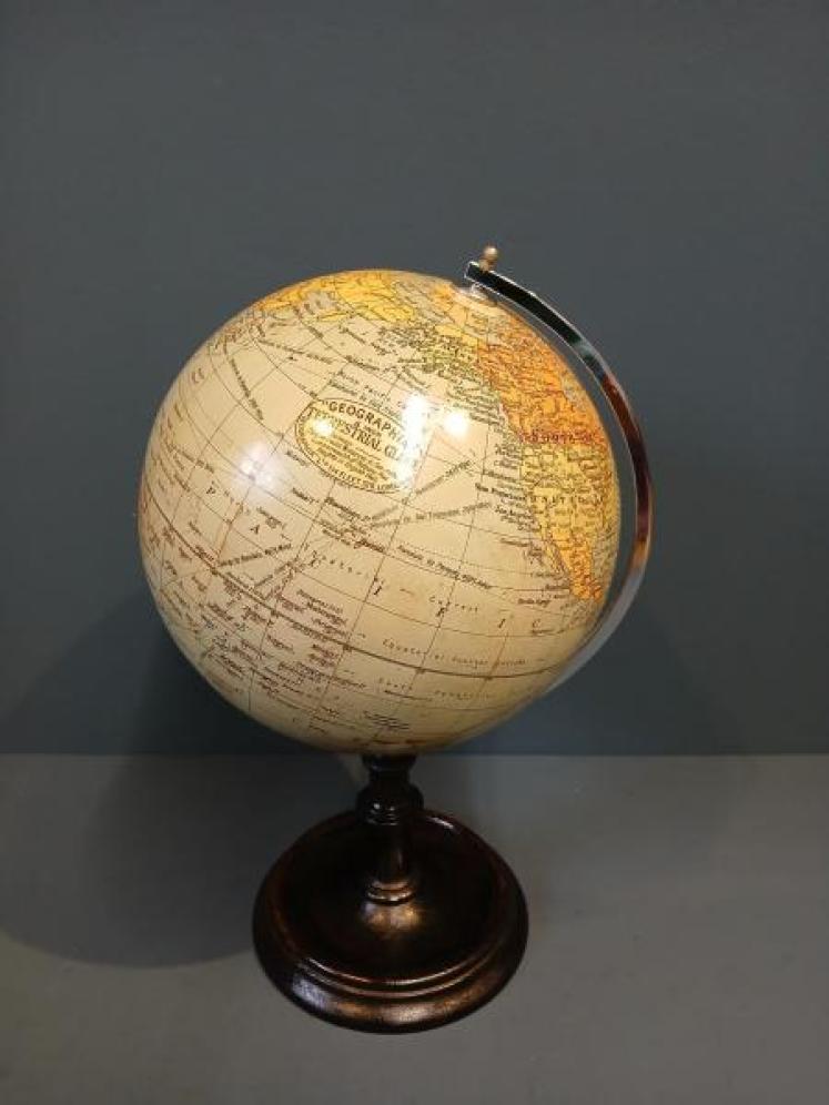 1930's Geographia 8" Globe - Image 5