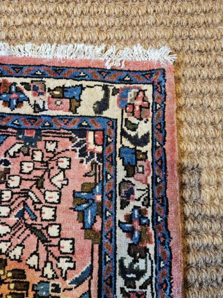 5' 5" Persian Pink Pure Wool Runner Rug - Image 3