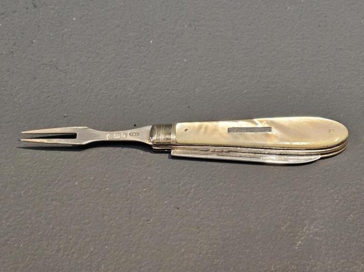 Edwardian Silver Pen Knife and Fork combination - Image 4