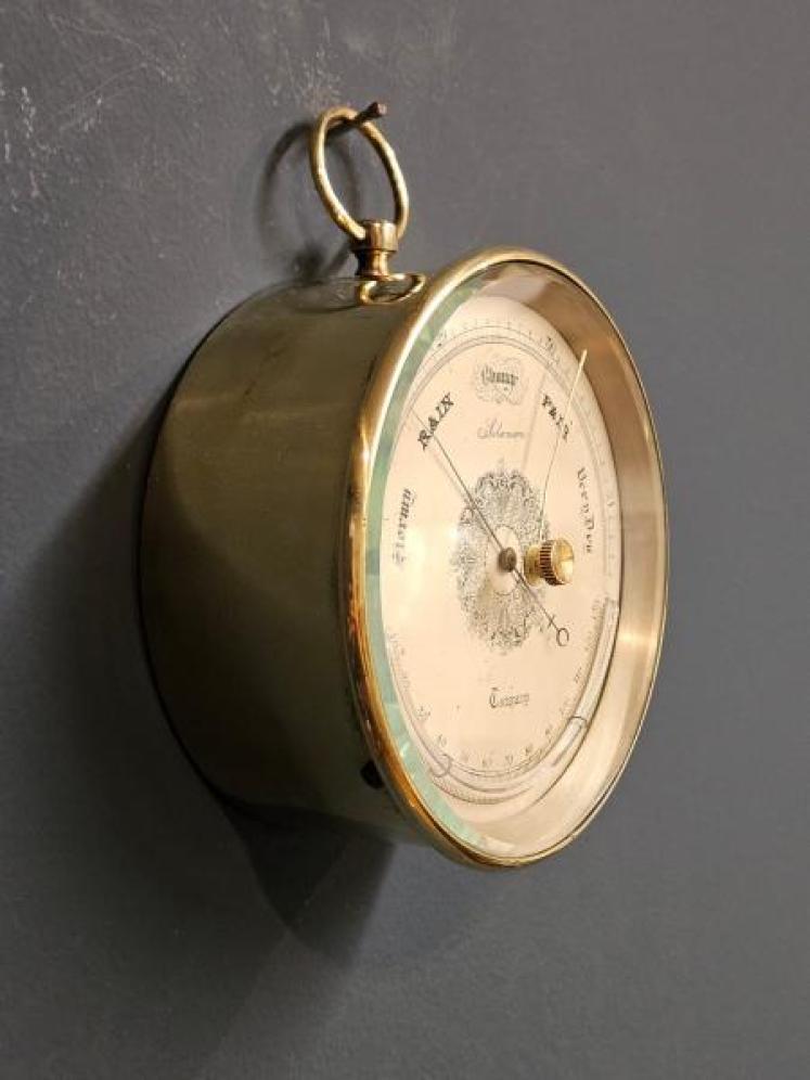 Superb Quality Torquay Marine Barometer - Image 4