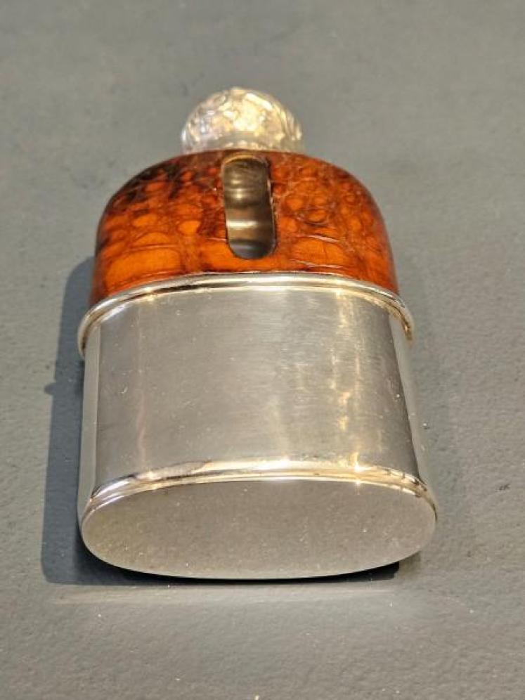 Victorian Silver and Crocodile Skin Hip Flask - Image 7
