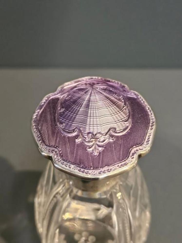 Engine Turned Silver & Lilac Enamel Topped Scent Bottle - Image 3