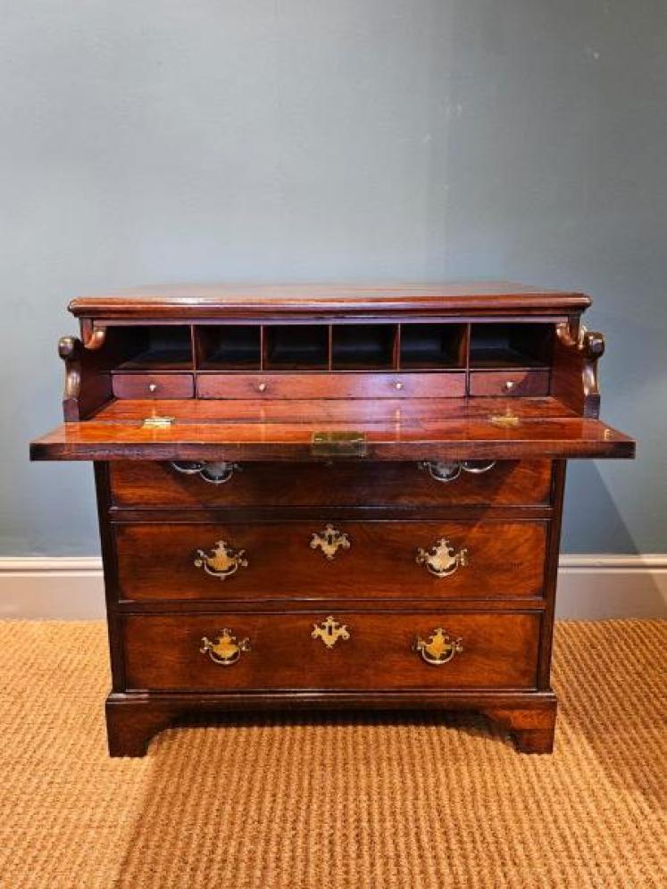 Superb Small Proportion George III Mahogany Secretaire Chest - Image 1