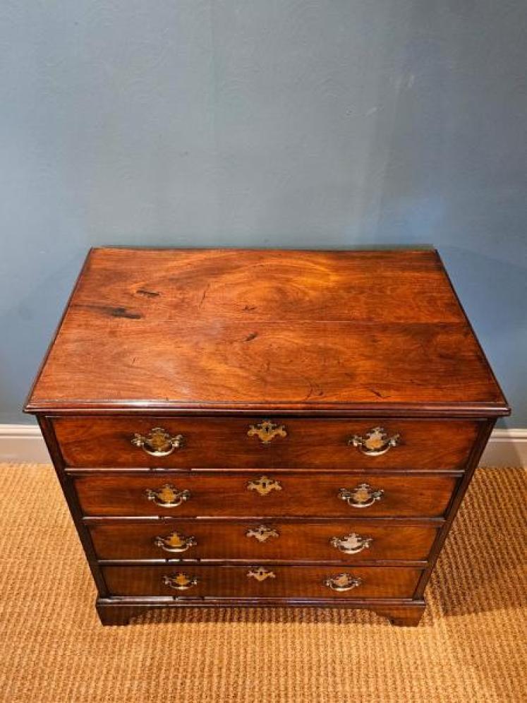 Superb Small Proportion George III Mahogany Secretaire Chest - Image 4