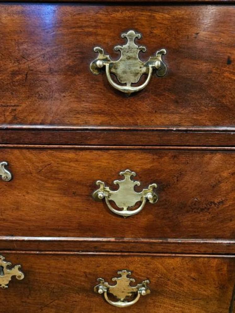 Superb Small Proportion George III Mahogany Secretaire Chest - Image 5