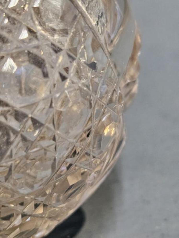 Edwardian Silver Top and Overlaid Cut Crystal Scent Bottle - Image 5