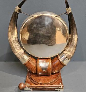 Victorian Oak & Cattle Horn Dinner Gong 