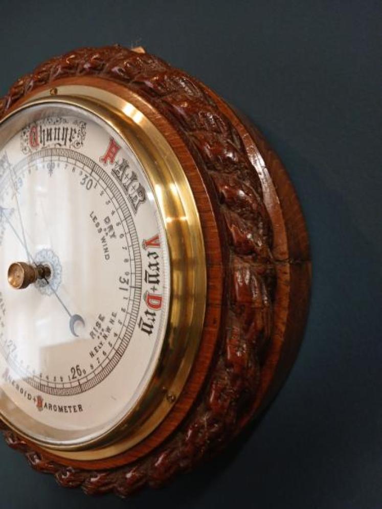 Victorian Oak Rope Twist Ship's Barometer - Image 4