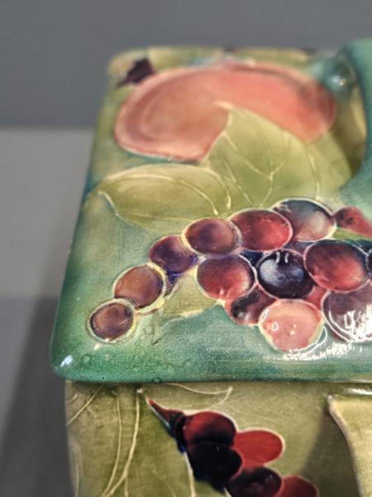 Early Moorcroft Green Pomegranate Twin Handle Biscuit Box and Cover - Image 4