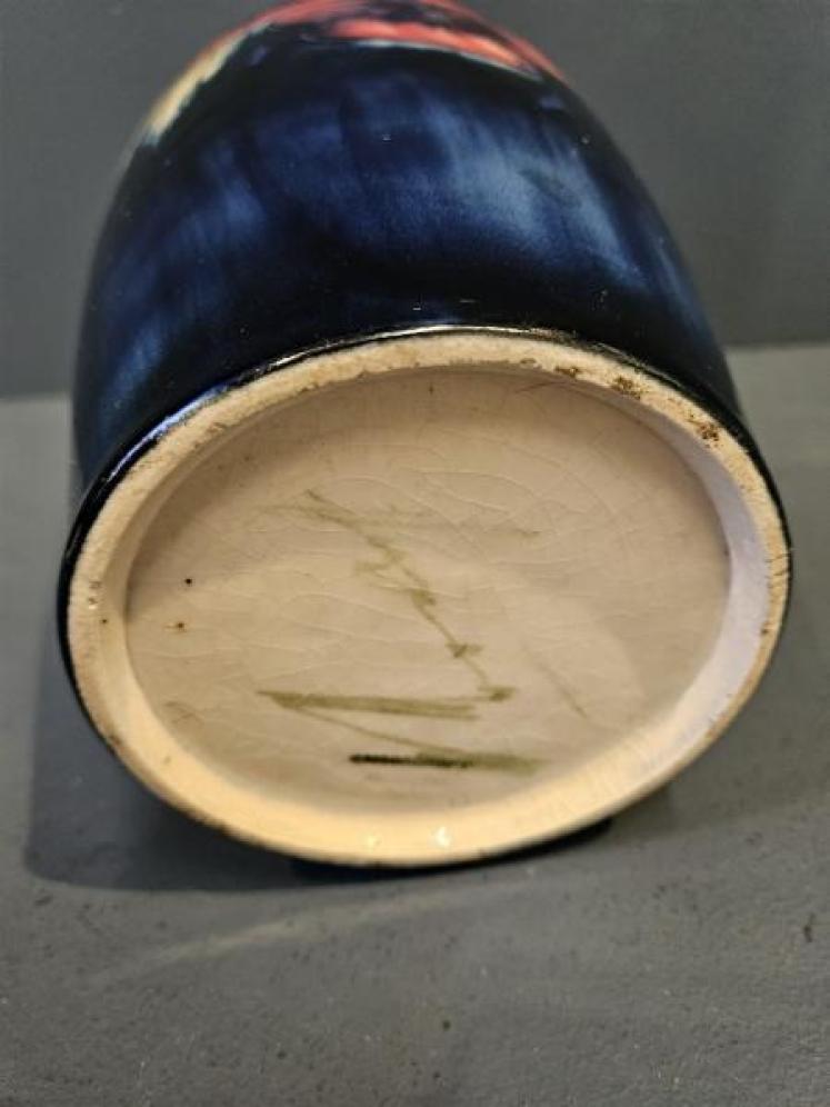 Large Early Moorcroft Pansy Vase  - Image 4