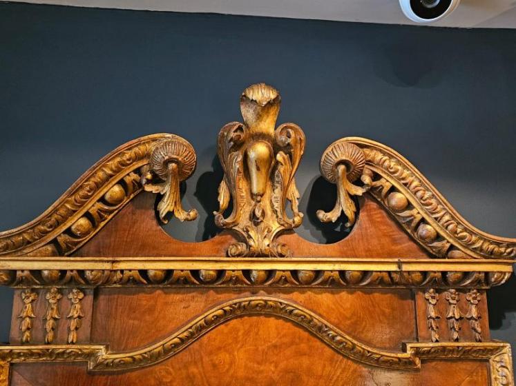 Large George III Walnut Mirror - Image 3