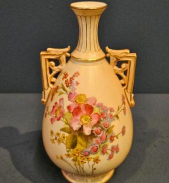 Edwardian Royal Worcester Blush Twin Handle Vase