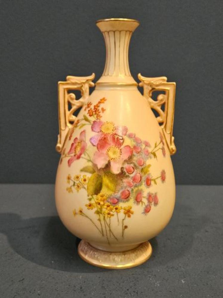 Edwardian Royal Worcester Blush Twin Handle Vase - Image 2