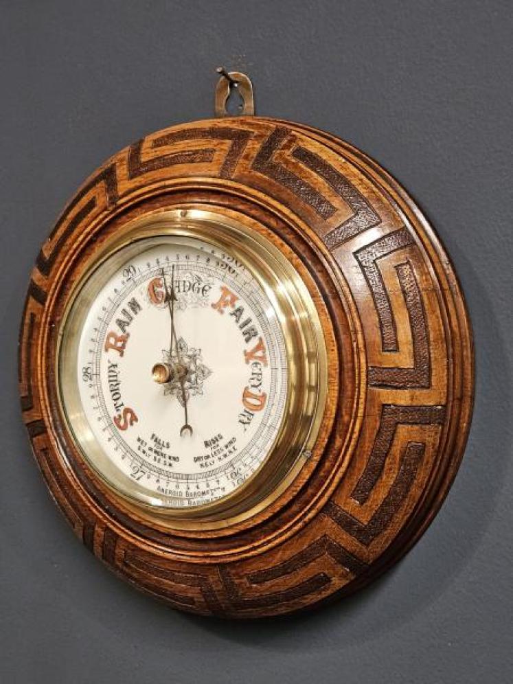 Victorian Oak Geometric Border Barometer - Image 2