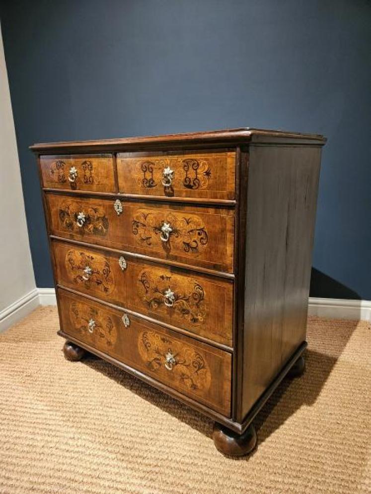 William & Mary Walnut Inlaid Chest of Drawers - Image 6