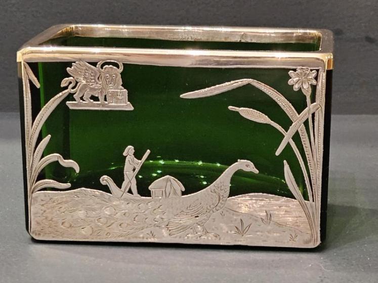 Venetian Silver Overlaid Emerald Green Desk Tidy - Image 2