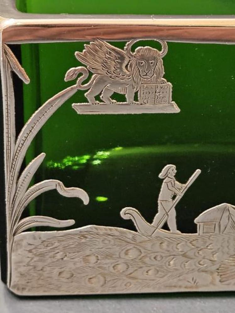 Venetian Silver Overlaid Emerald Green Desk Tidy - Image 4