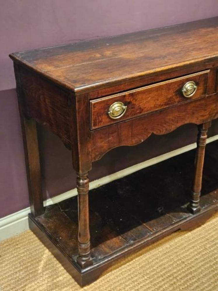 George III Oak Open Pot Board Dresser  - Image 6