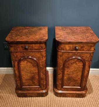 Matching Pair of Superb Quality Victorian Burr Walnut Bedside Cabinets 