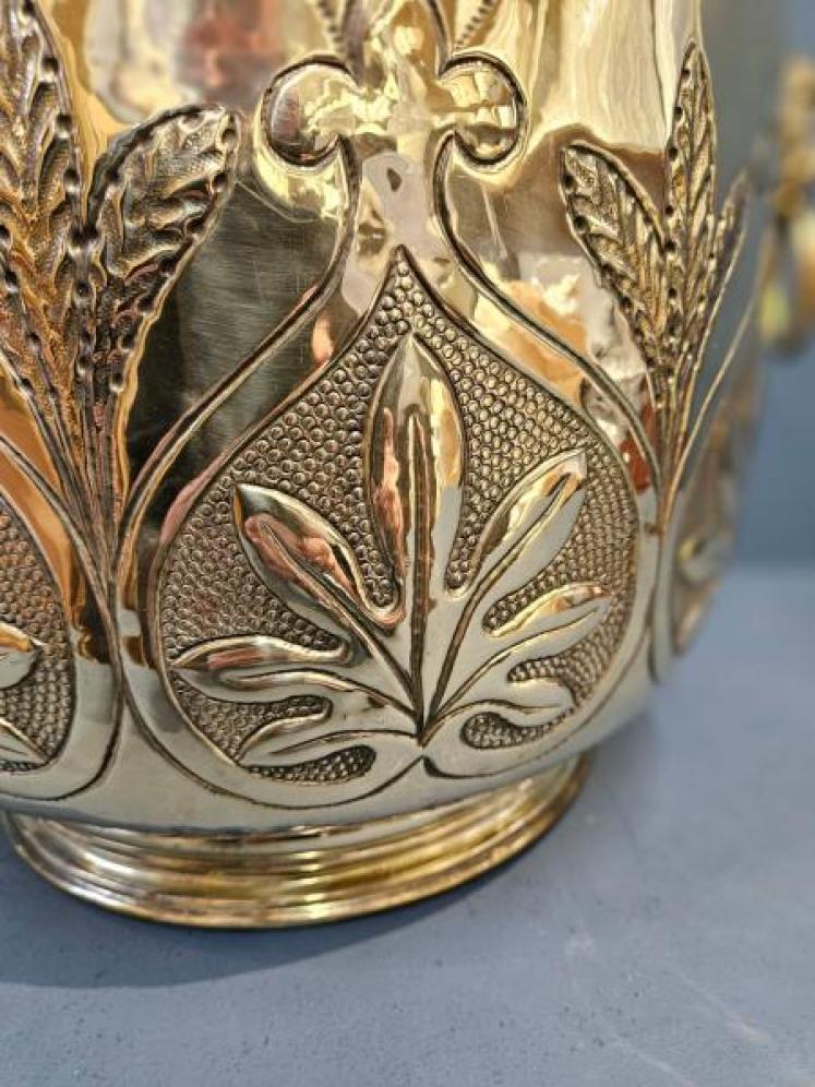 Large Victorian Brass Planter - Image 3