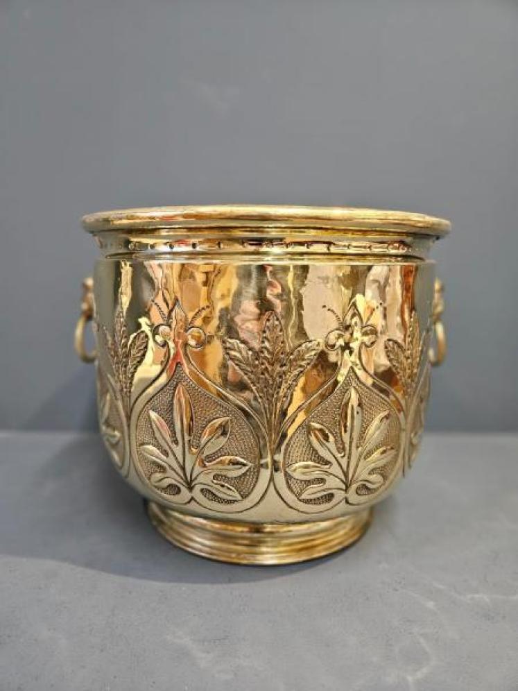 Large Victorian Brass Planter - Image 4