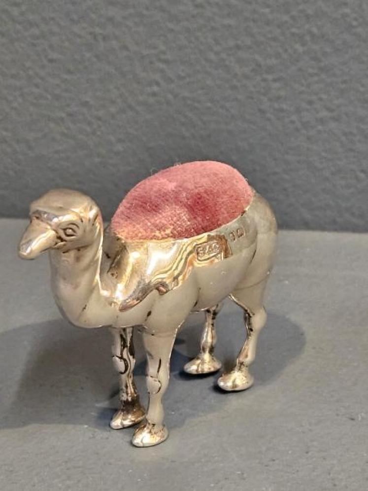 George V Silver Camel Pin Cushion - Image 2