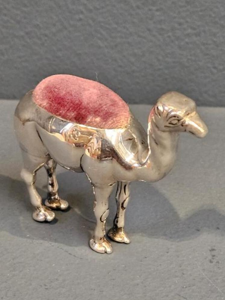 George V Silver Camel Pin Cushion - Image 4