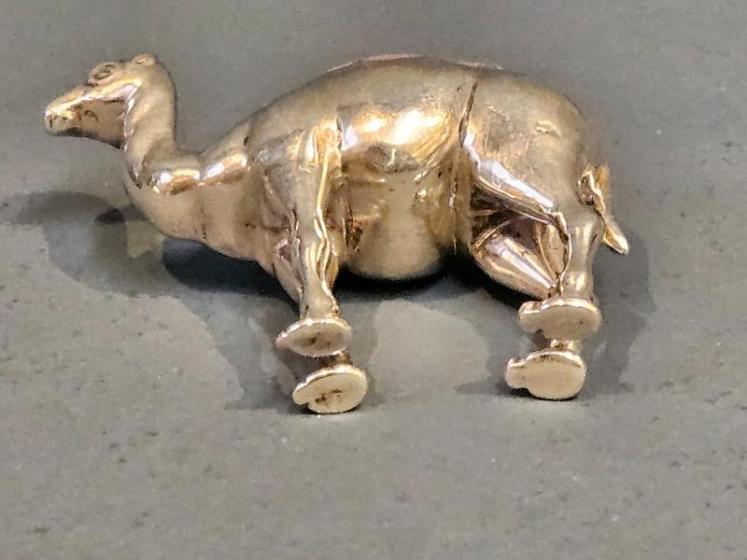 George V Silver Camel Pin Cushion - Image 6