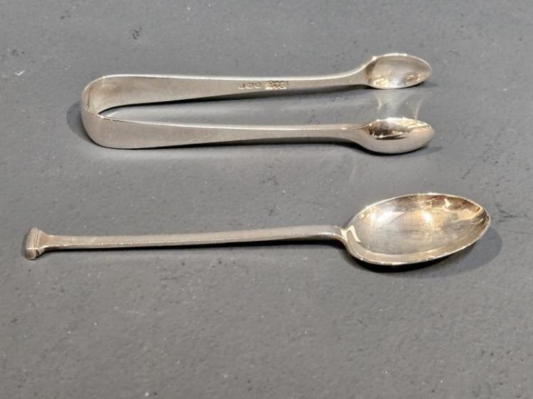 Set of 12 Silver Art Deco Spoons and Tongs - Image 3