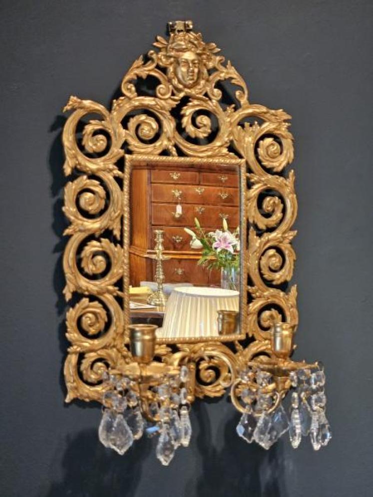 Pair of Victorian Gilt Mirror Back Wall Sconces - Image 7