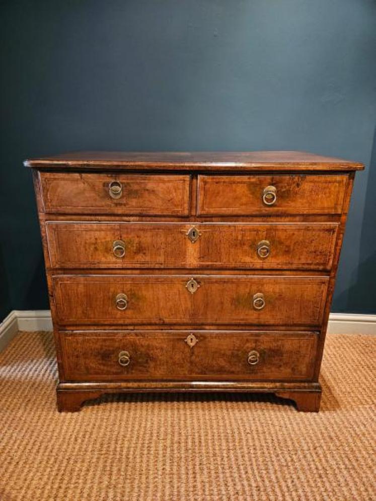 George I Walnut Chest  - Image 1