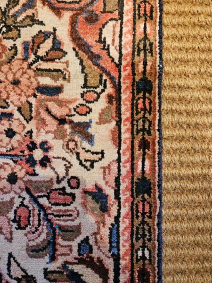Persian Pure Wool Rug  - Image 7