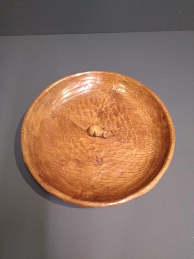 Large Thompson's of Kilburn Mouseman Adzed Oak Bowl  - Image 6