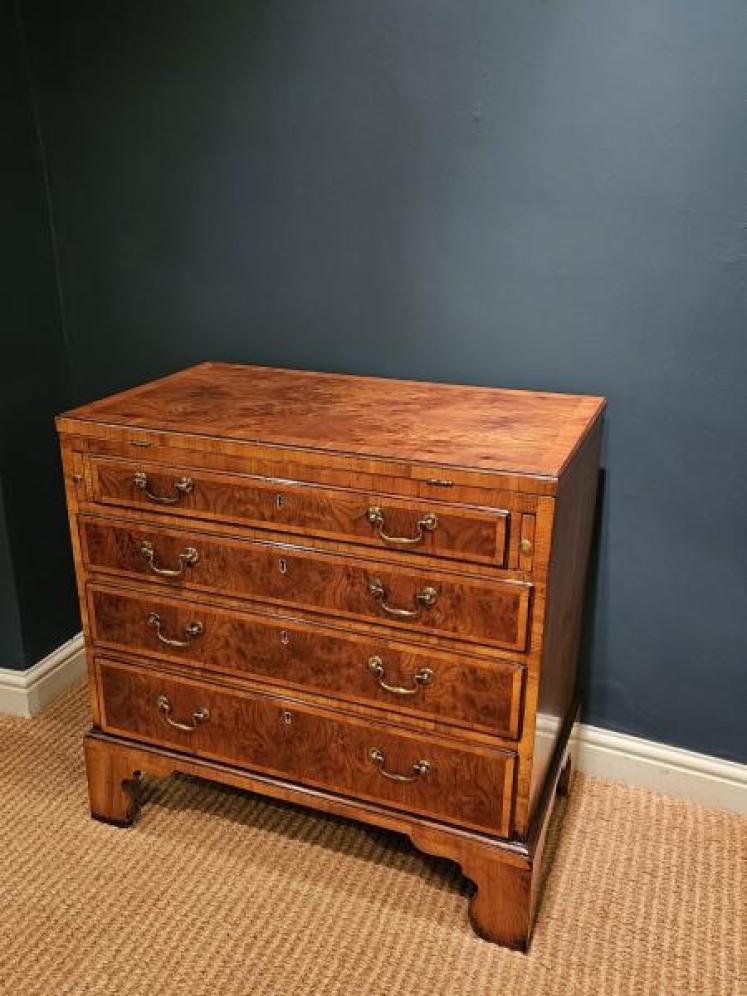 Fine George III Period Burr Yew Chest - Image 5